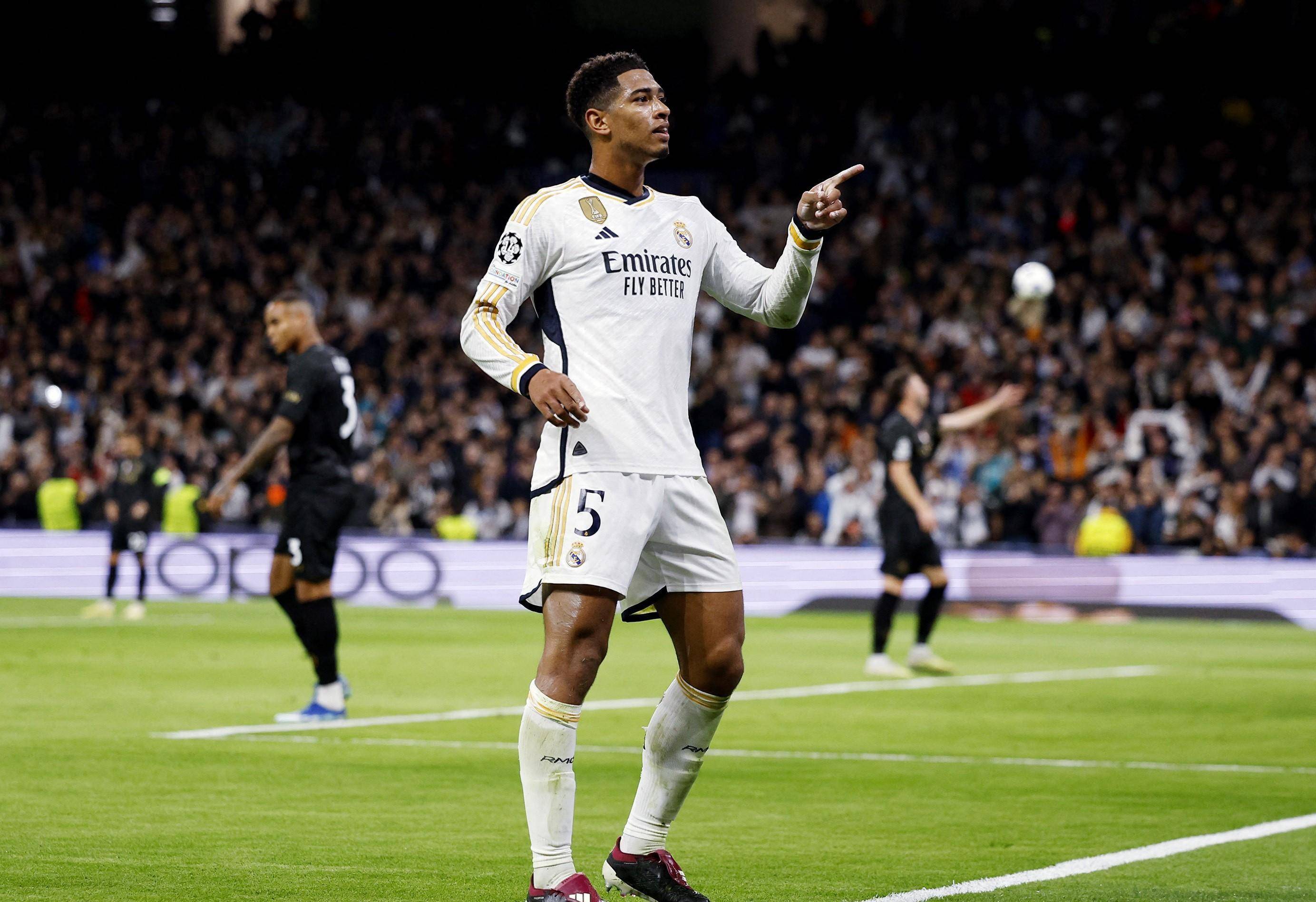 爱游戏社区-关于曼联迎国王杯关键赛,清晨再遭质疑,态度坚定,年轻球员得到机会的信息