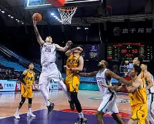 爱游戏账号注册-包含山东男篮完成体检备战全明星赛广东宏远更衣室发声备战欧篮联，洛杉矶湖人复出首秀备战意大利杯看傻球迷的词条
